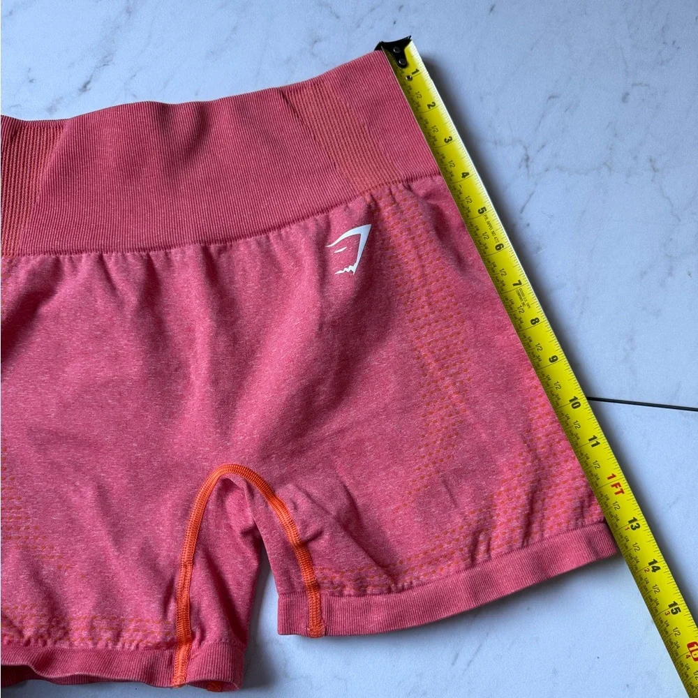 GYMSHARK Vital Seamless Shorts - coral - size small - Picture 4 of 6